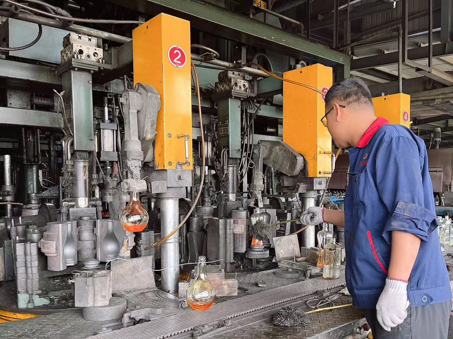 祥盛玻璃展示企業風貌