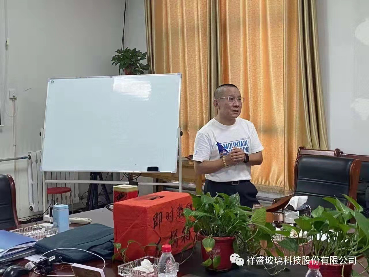 祥盛玻璃展示企業風貌